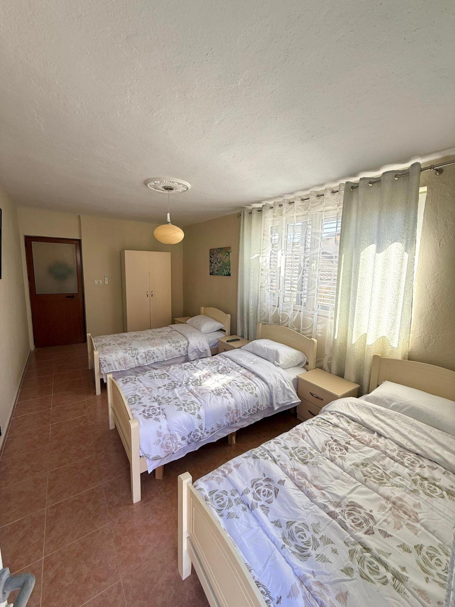 Shkodra Guest House 2 Exteriör bild